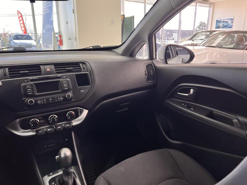 kia Rio 2013 - 11