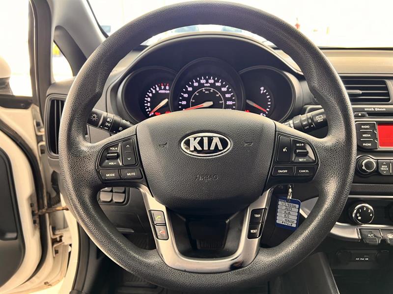 kia Rio 2013 - 26