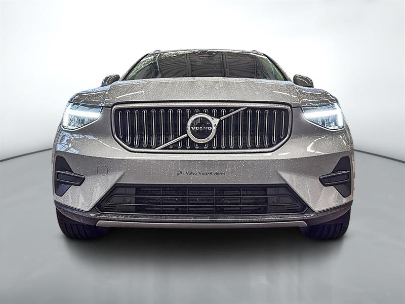 volvo XC40 2025 - 2