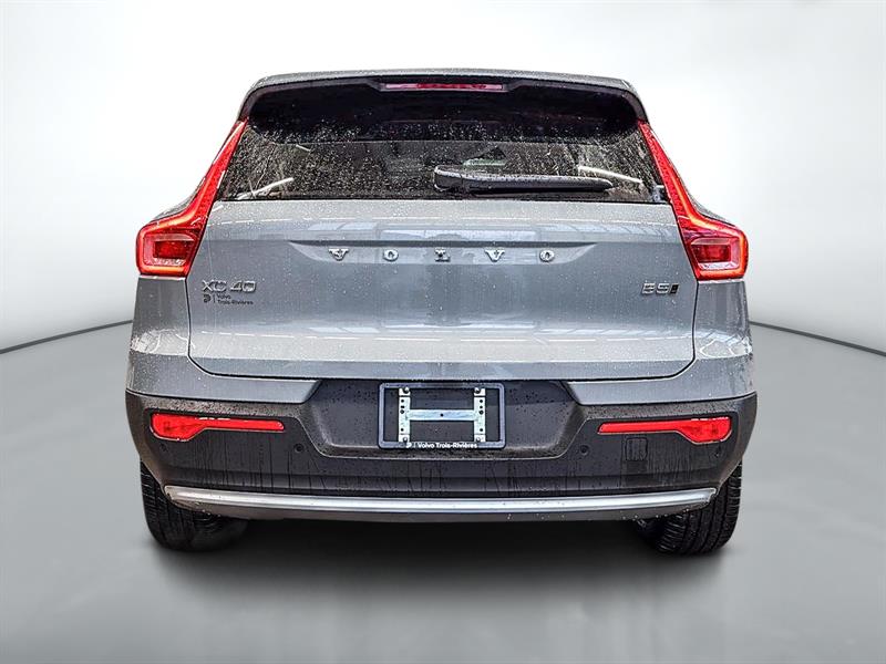volvo XC40 2025 - 5