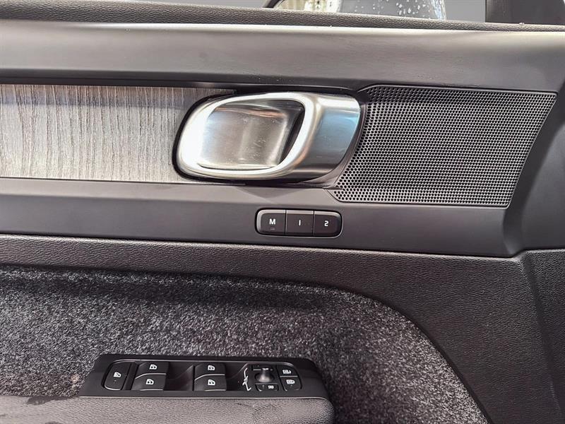 volvo XC40 2025 - 12