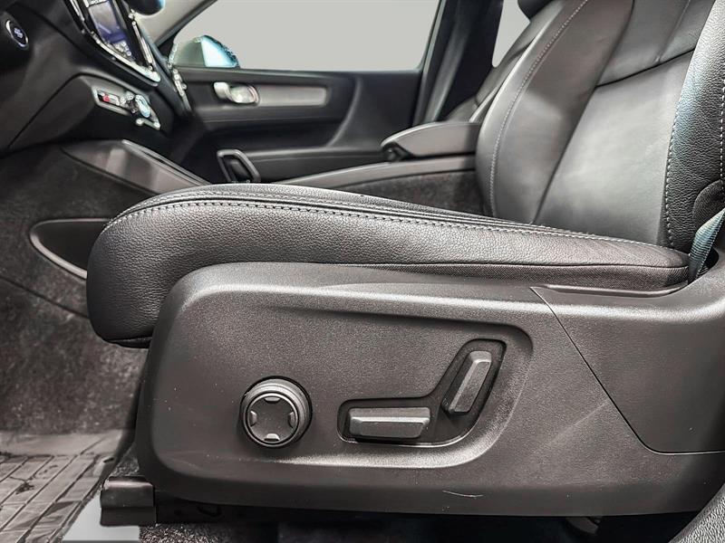 volvo XC40 2025 - 13