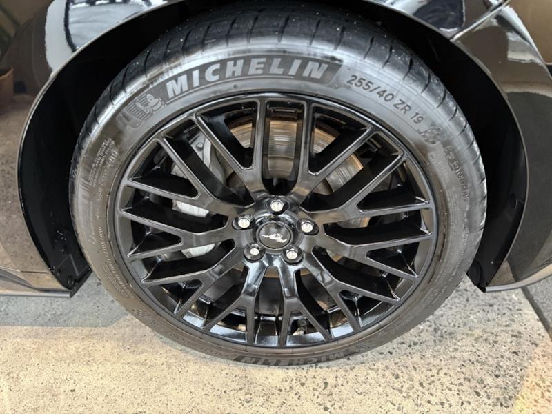 ford Mustang 2016 - 18