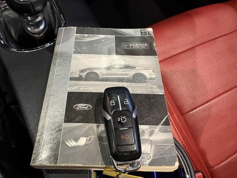 ford Mustang 2016 - 32