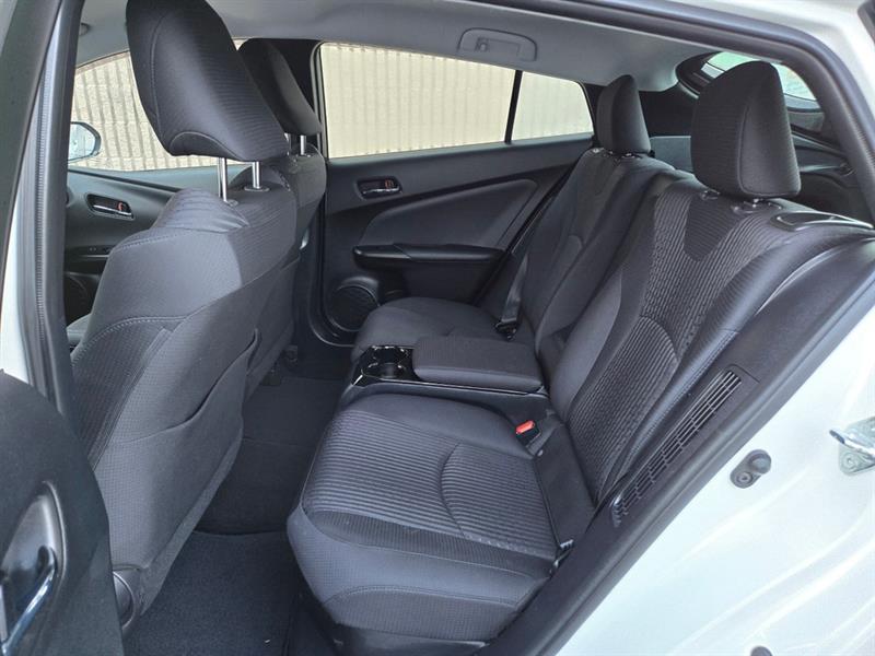 toyota Prius Prime 2019 - 17