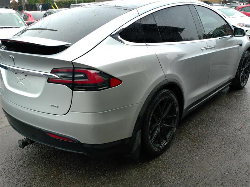 tesla Model X 2017 - 5