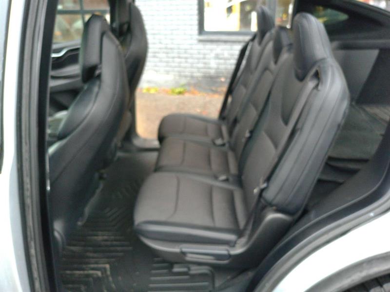 tesla Model X 2017 - 12