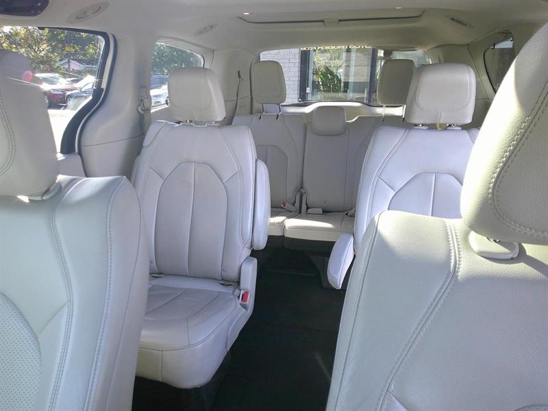 chrysler Pacifica 2017 - 14