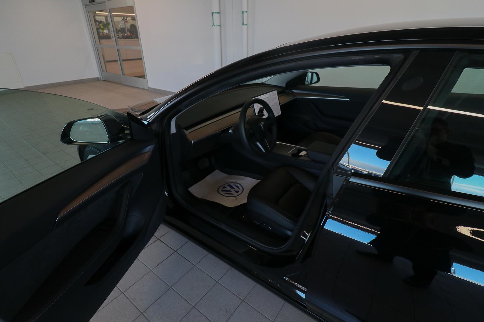 tesla Model 3 2021 - 7