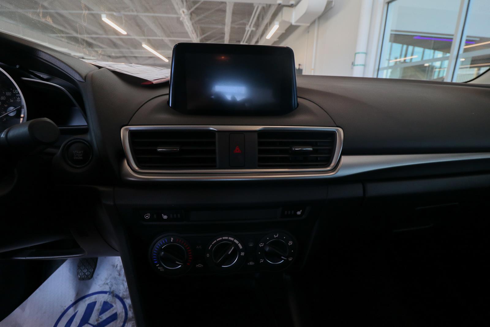 mazda Mazda3 2018 - 12