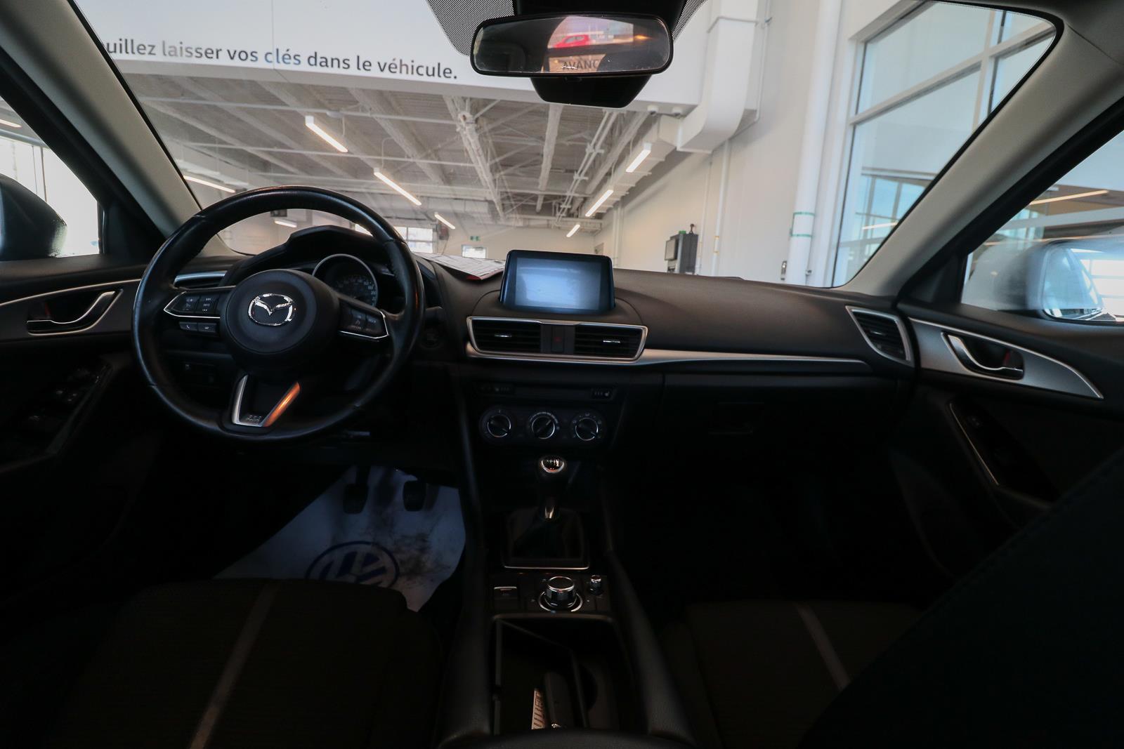 mazda Mazda3 2018 - 15