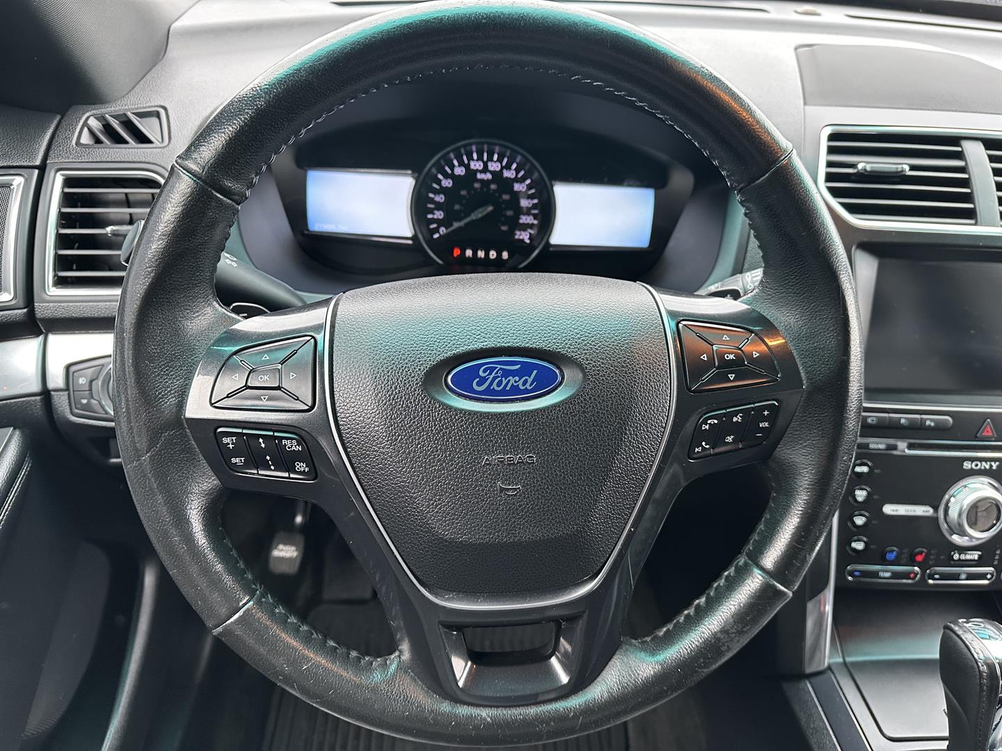 ford Explorer 2016 - 18