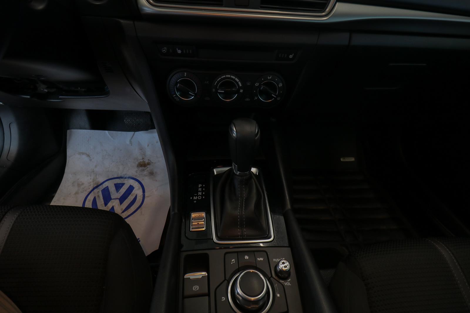 mazda Mazda3 Sport 2018 - 12