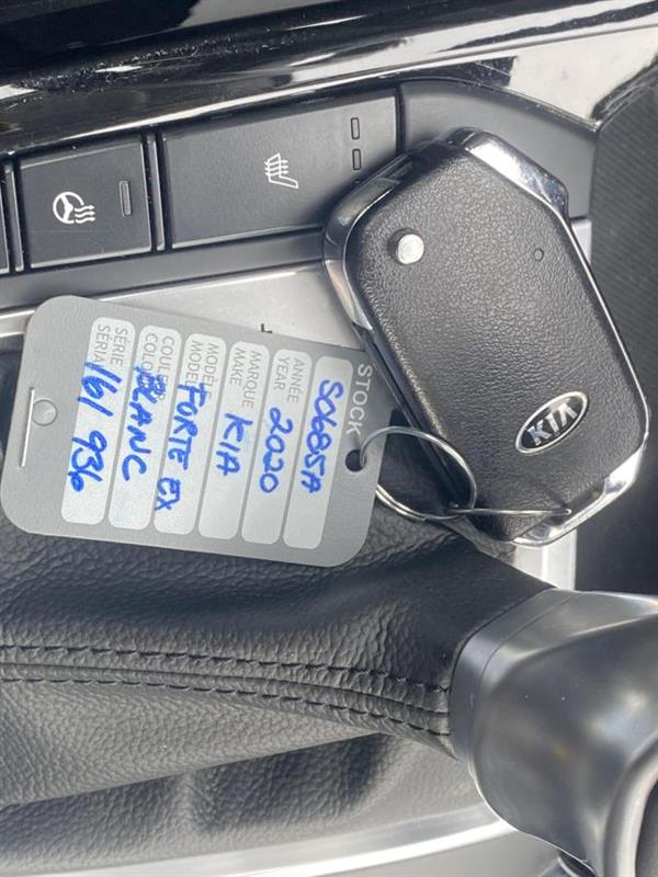 kia Forte 2020 - 30