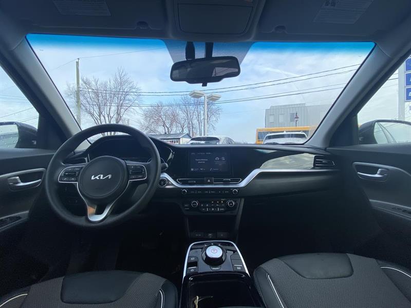 kia Niro 2022 - 25