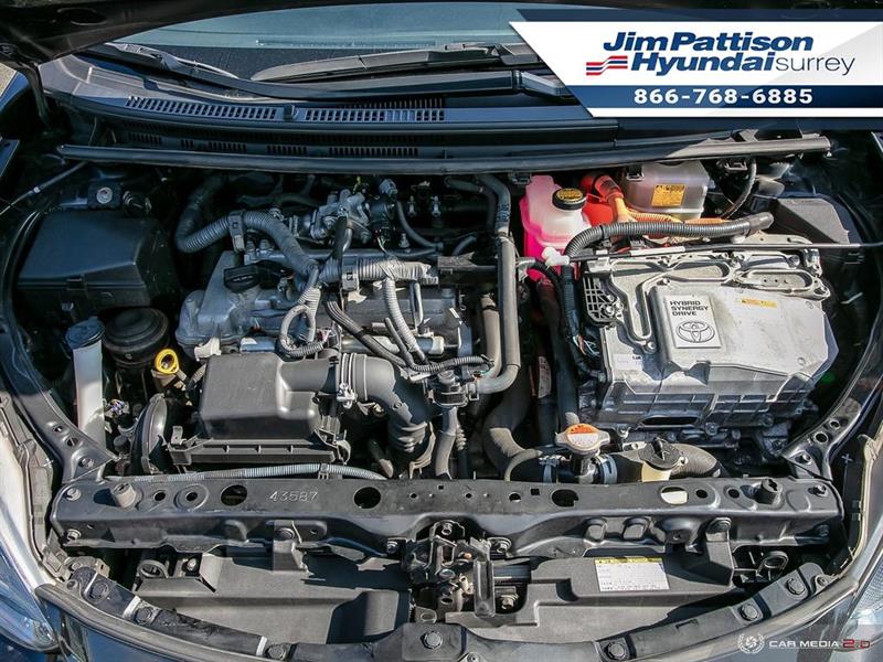 toyota Prius c 2016 - 8