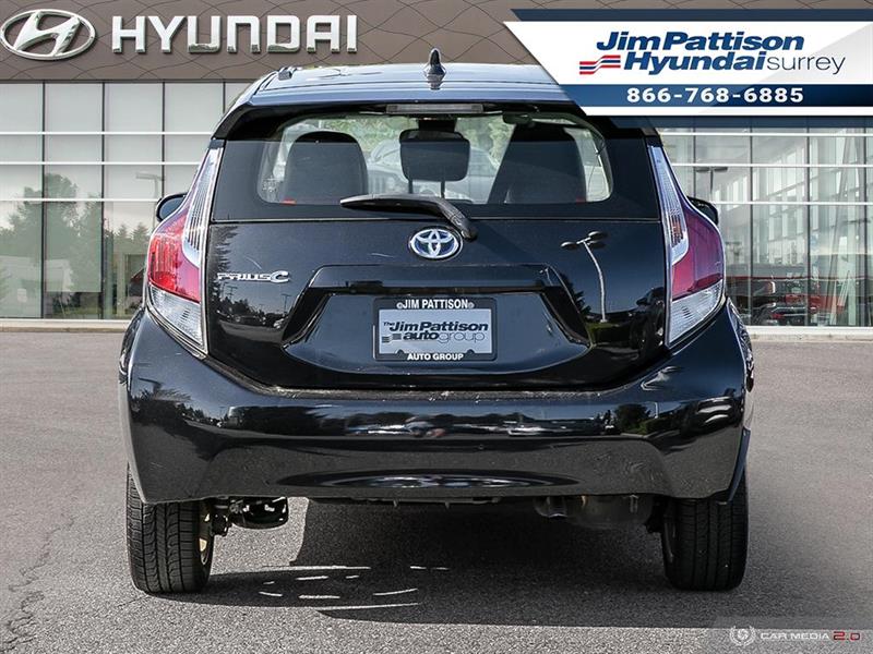toyota Prius c 2016 - 5