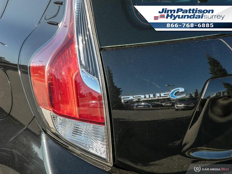 toyota Prius c 2016 - 12