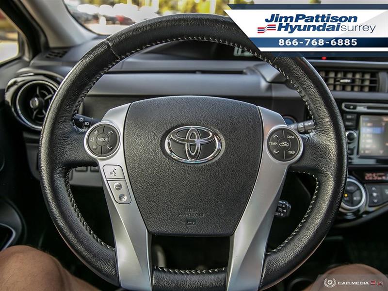 toyota Prius c 2016 - 14