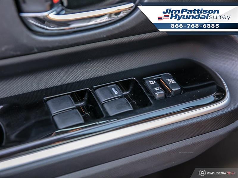 toyota Prius c 2016 - 17