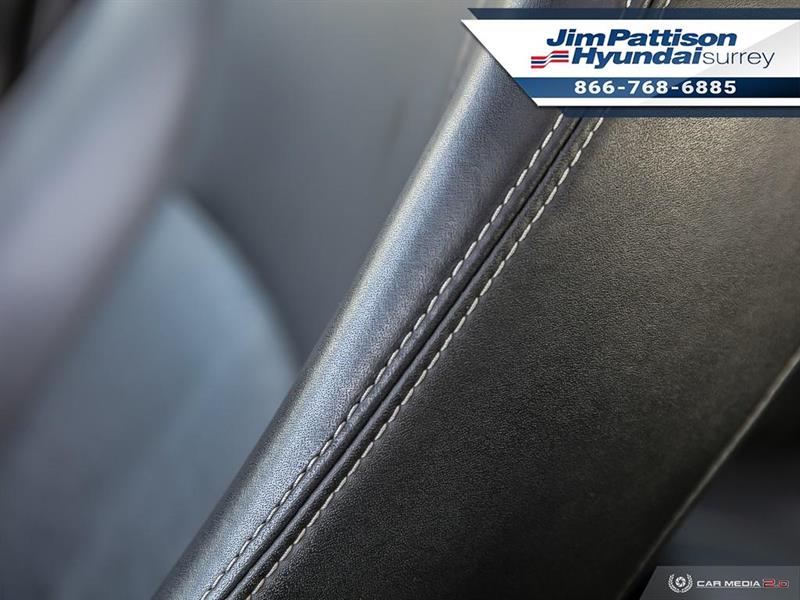 toyota Prius c 2016 - 23