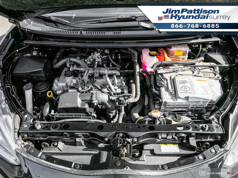 toyota Prius c 2016 - 8