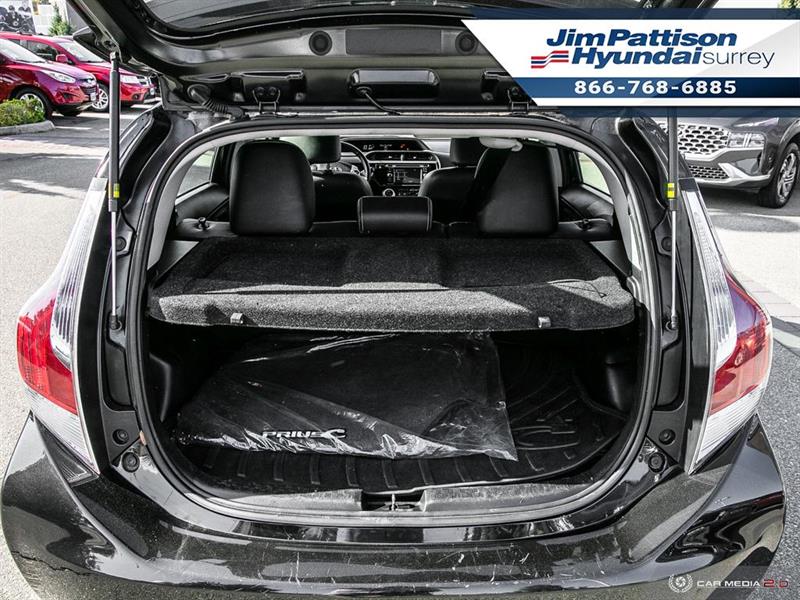 toyota Prius c 2016 - 11