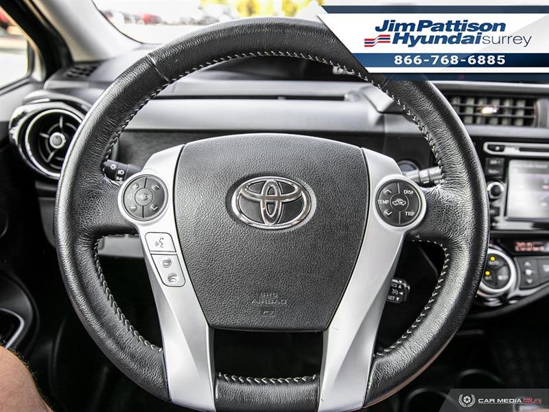 toyota Prius c 2016 - 14