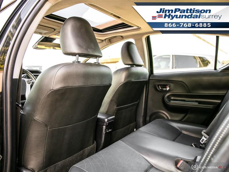 toyota Prius c 2016 - 23