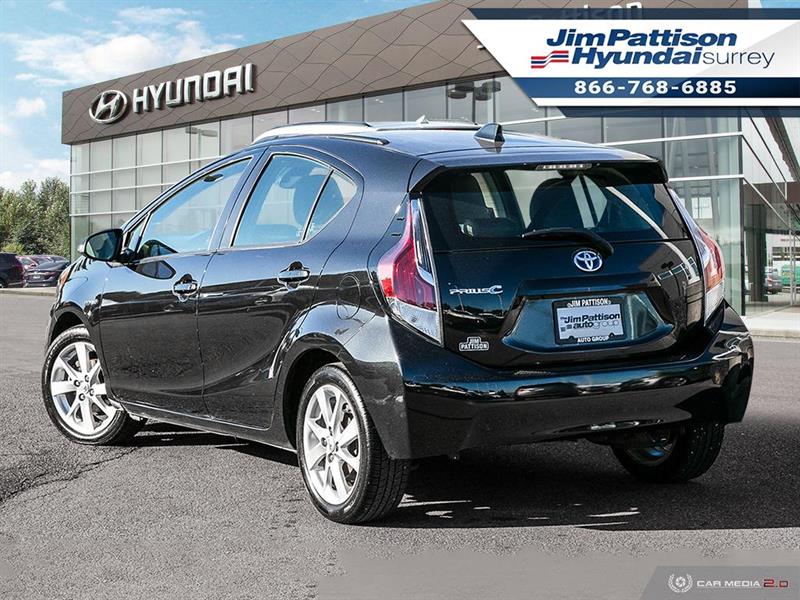 toyota Prius c 2016 - 4