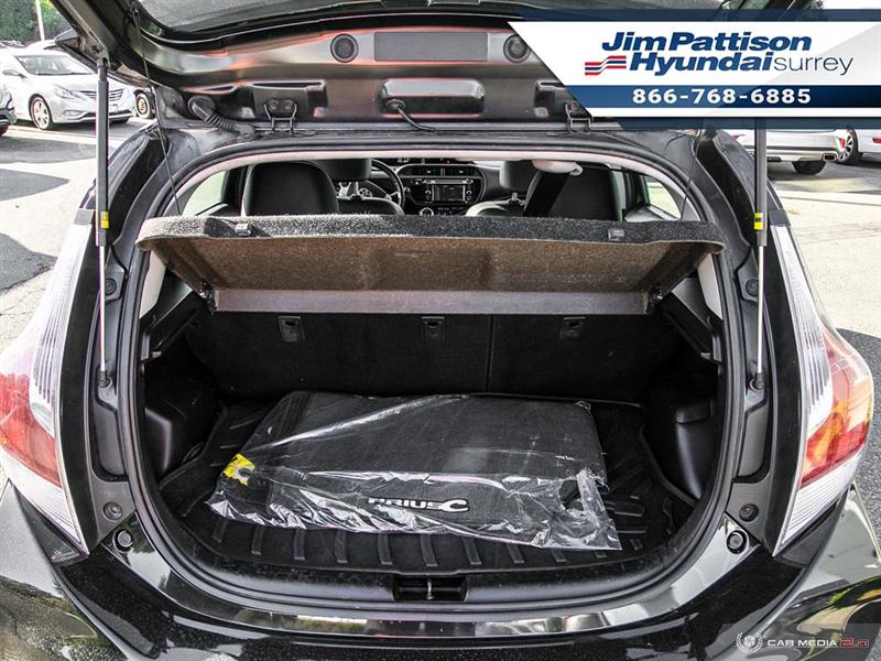 toyota Prius c 2016 - 11