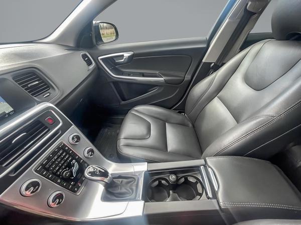 volvo V60 Cross Country 2017 - 14