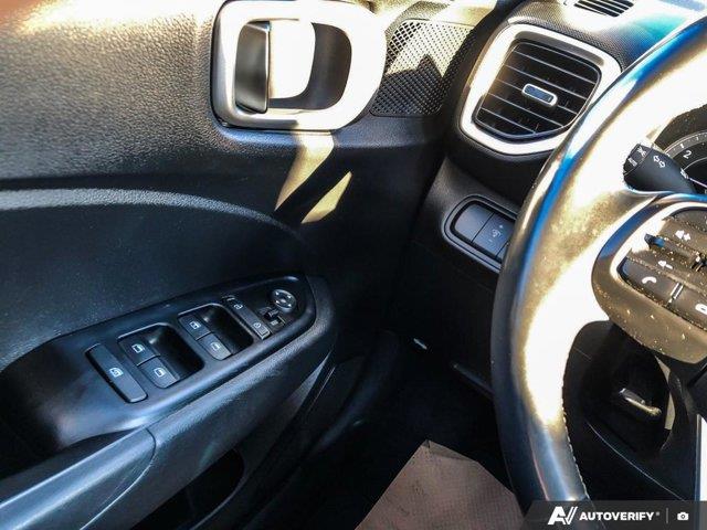 hyundai Venue 2022 - 16