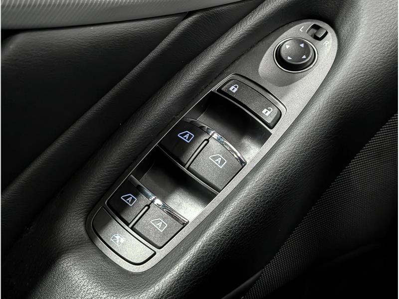 infiniti Q50 2021 - 17