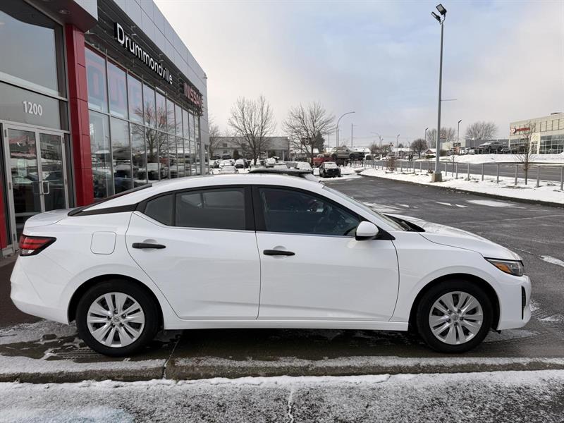 nissan Sentra 2024 - 10