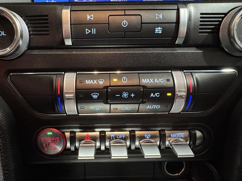 ford Mustang 2021 - 21