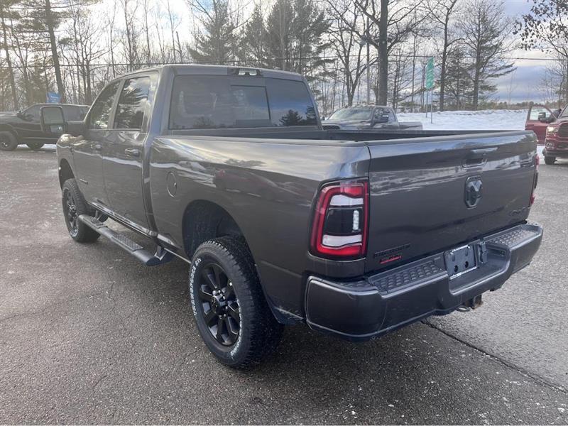 ram 2500 Big Horn 2023 - 11