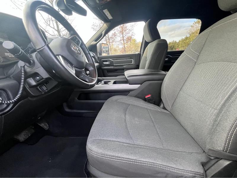 ram 2500 Big Horn 2023 - 17