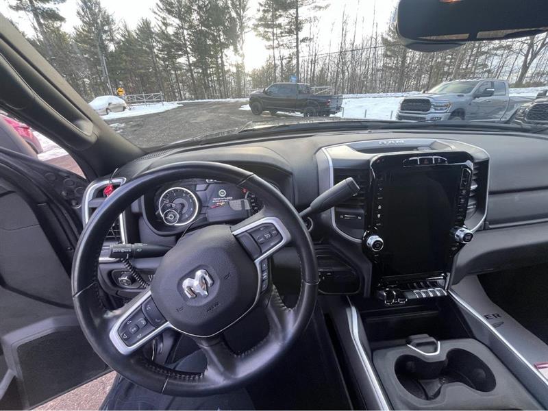 ram 2500 Big Horn 2023 - 19