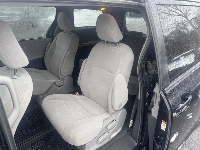 toyota Sienna Le 2017 - 8