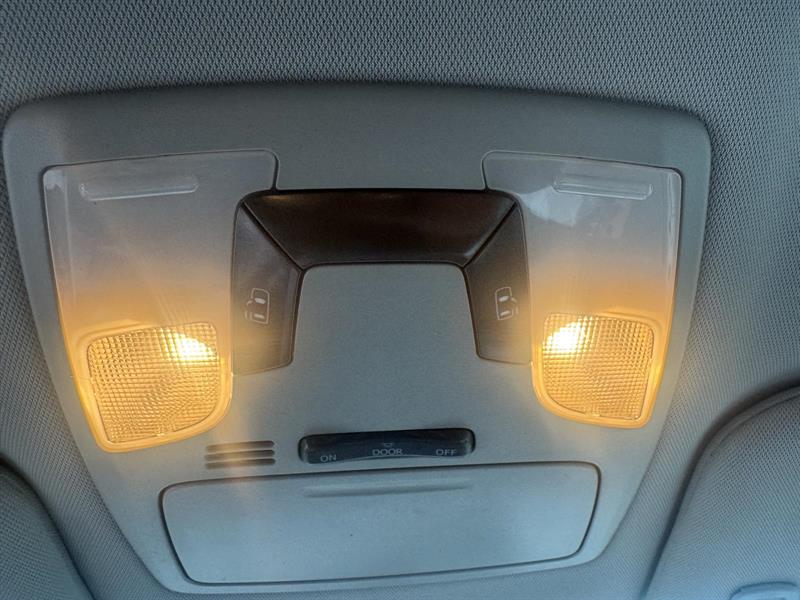 toyota Sienna Le 2017 - 9