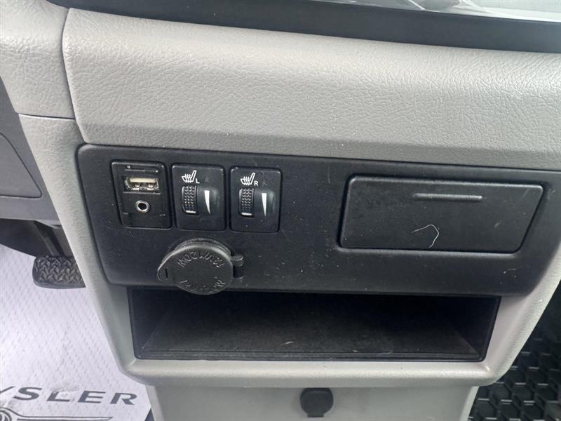 toyota Sienna Le 2017 - 11