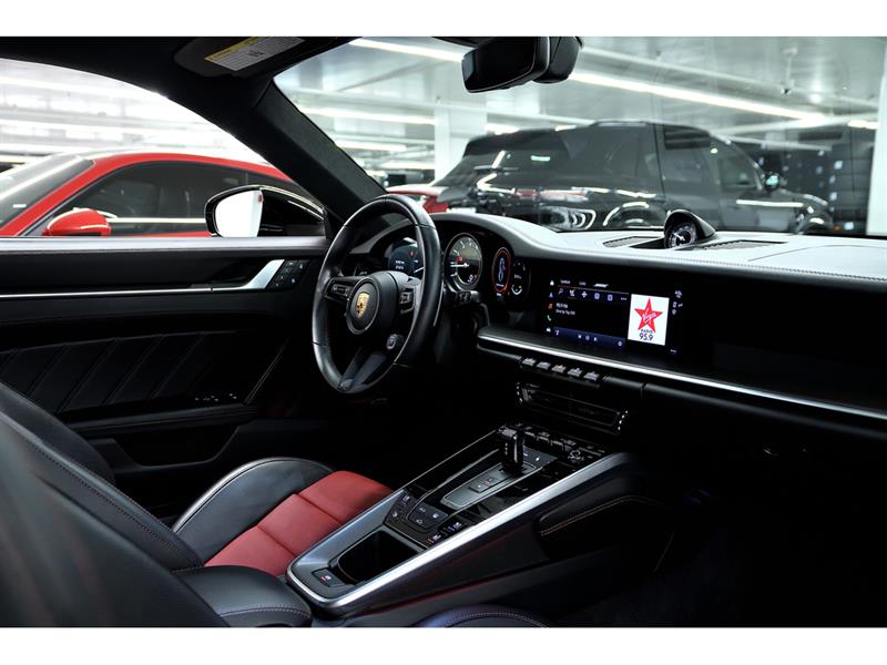 porsche 911 2022 - 35