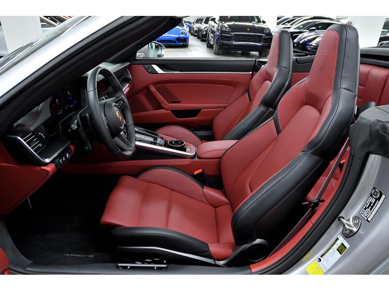 porsche 911 2025 - 13