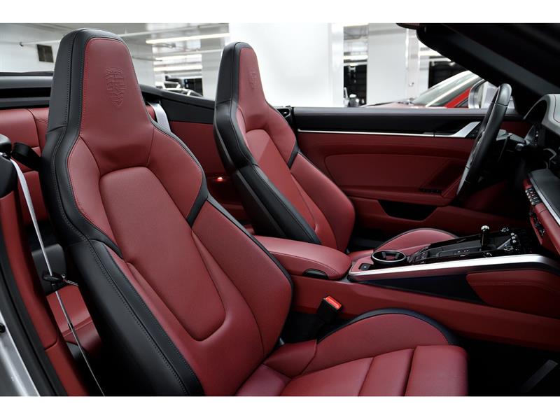 porsche 911 2025 - 34