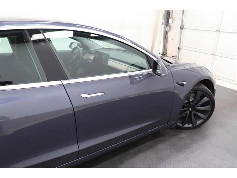 tesla Model 3 2020 - 12