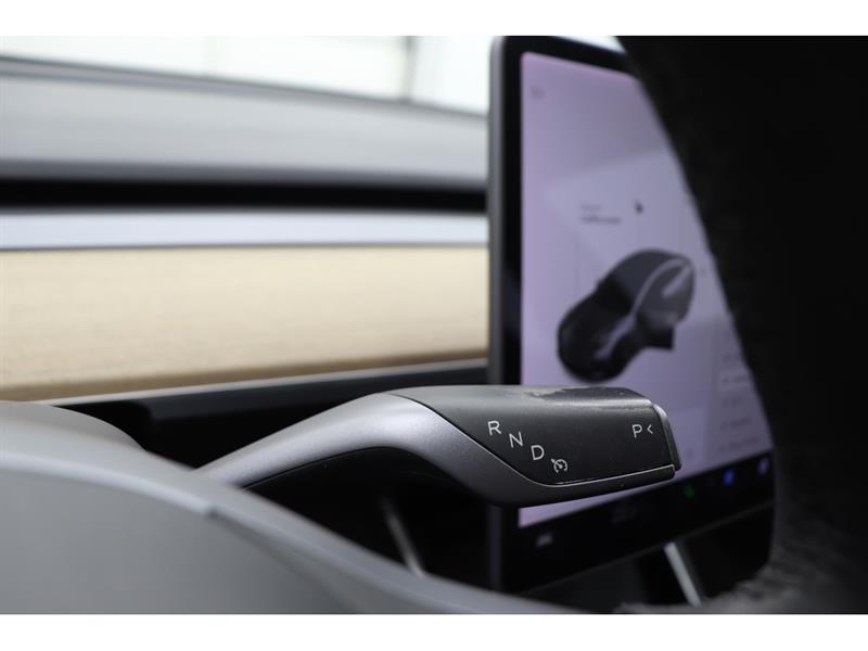 tesla Model 3 2020 - 21