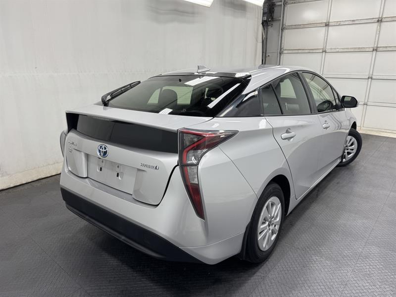 toyota Prius 2017 - 9