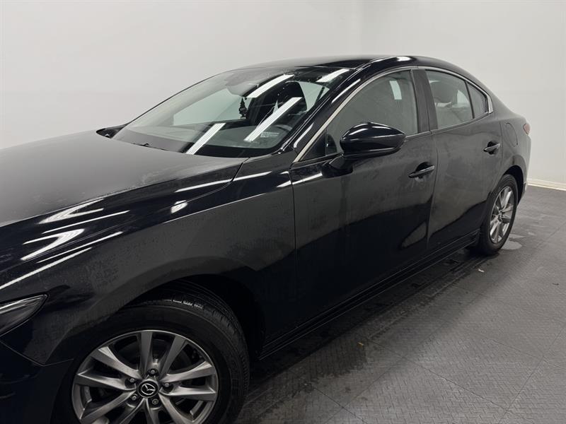 mazda Mazda3 2022 - 3