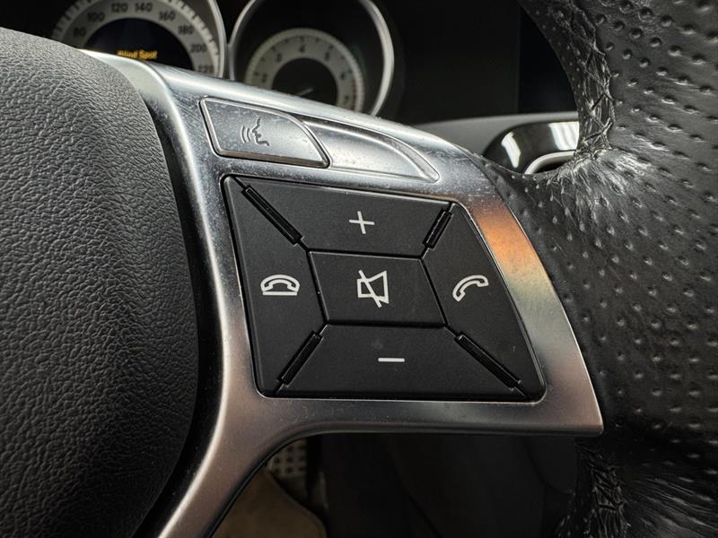 mercedes-benz C-Class 2012 - 23